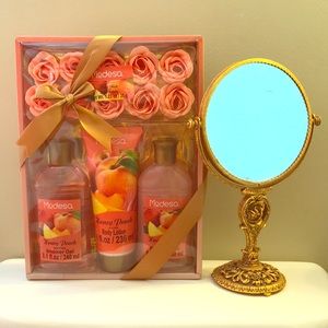 Honey peach bath set